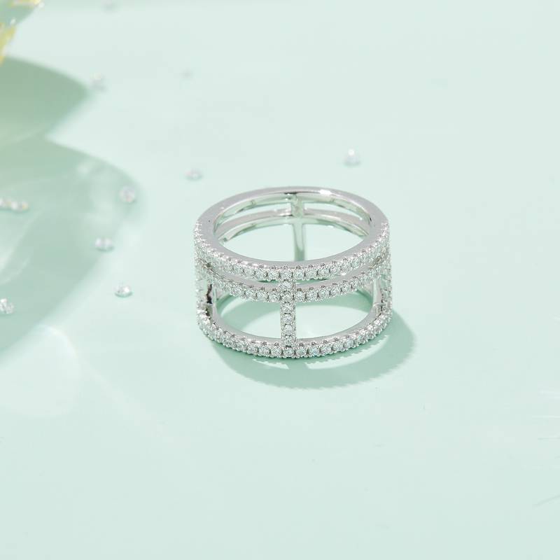 I-shaped ring S925 silver plated platinum, moissanite diamond, and cherry stone
